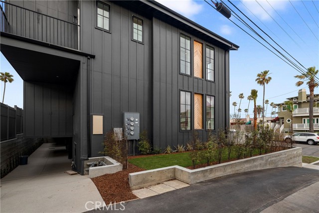 105 Avenue G, Redondo Beach, California 90277, 4 Bedrooms Bedrooms, ,3 BathroomsBathrooms,Residential,Sold,Avenue G,SB24133024