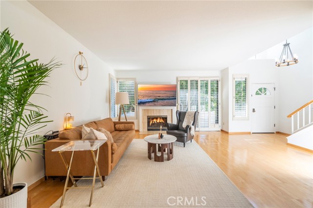 Detail Gallery Image 3 of 49 For 2577 Plaza Del Amo #730,  Torrance,  CA 90503 - 3 Beds | 2/1 Baths