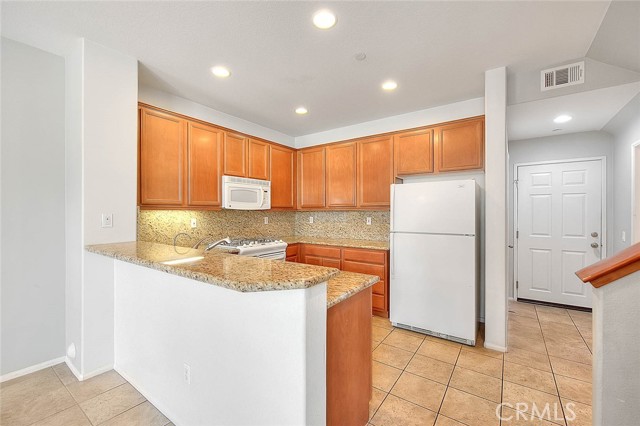 Detail Gallery Image 12 of 44 For 1080 Athens Way, Upland,  CA 91786 - 3 Beds | 2/1 Baths
