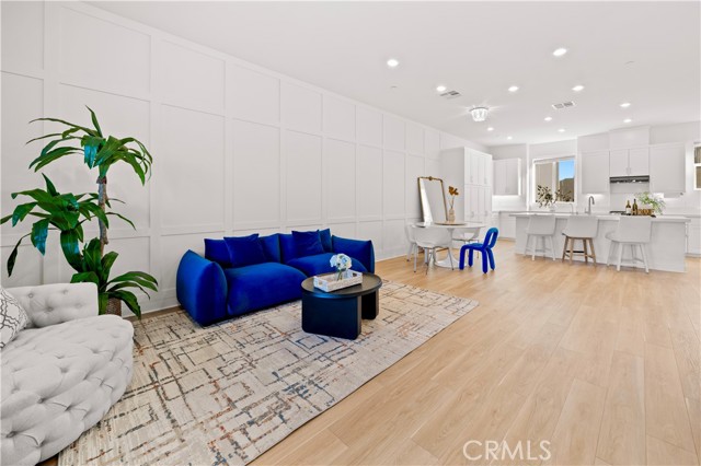 Front Image Thumbnail for CROC26039206