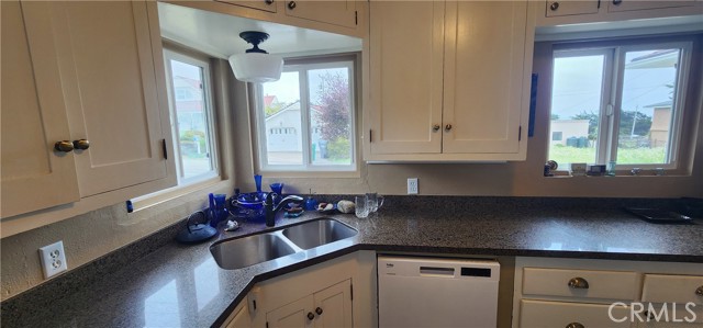 Detail Gallery Image 26 of 45 For 265 Chatham Ln, Cambria,  CA 93428 - 2 Beds | 1 Baths