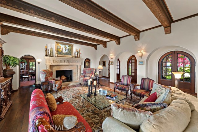 property-img