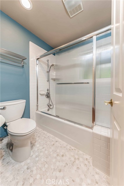 9622 Caithness Drive, Huntington Beach CA: https://media.crmls.org/medias/b1aa0fa3-0c56-47e5-a2c8-f13c148a51d0.jpg