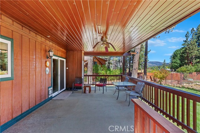 Detail Gallery Image 20 of 40 For 199 Pinecrest Dr, Big Bear Lake,  CA 92315 - 5 Beds | 4 Baths