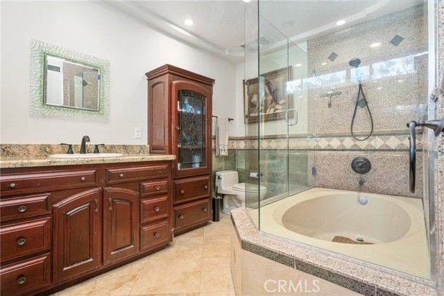 Detail Gallery Image 11 of 40 For 13391 Gimbert Ln, North Tustin,  CA 92705 - 5 Beds | 3/1 Baths
