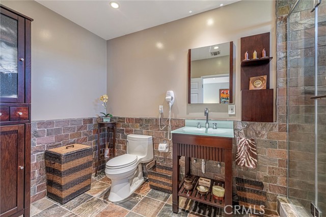 Detail Gallery Image 37 of 53 For 14156 Califa, Sherman Oaks,  CA 91401 - 3 Beds | 2 Baths