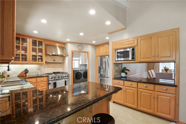 Image 7 of 27 For 9626 La Alba