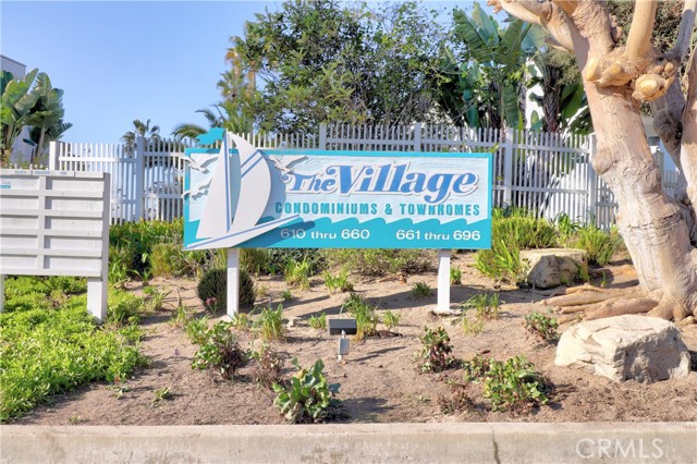 650 The Village, Redondo Beach, California 90277, 1 Bedroom Bedrooms, ,1 BathroomBathrooms,Residential,Sold,The Village,SB21266938