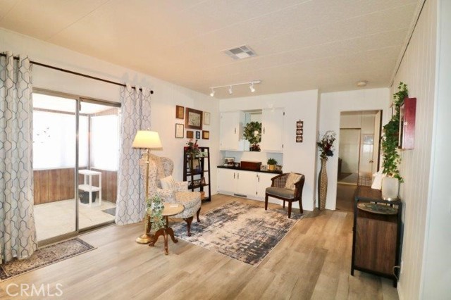 Detail Gallery Image 34 of 46 For 12726 Lake Forest Dr #25,  La Mirada,  CA 90638 - 2 Beds | 2 Baths