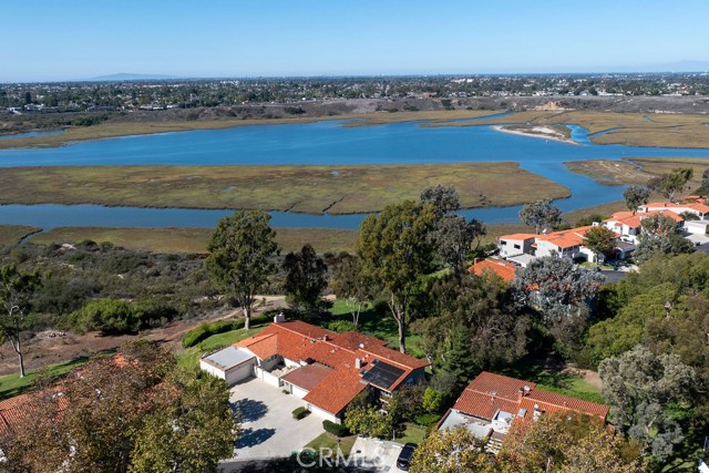 Detail Gallery Image 39 of 50 For 338 Vista Madera, Newport Beach,  CA 92660 - 2 Beds | 3 Baths