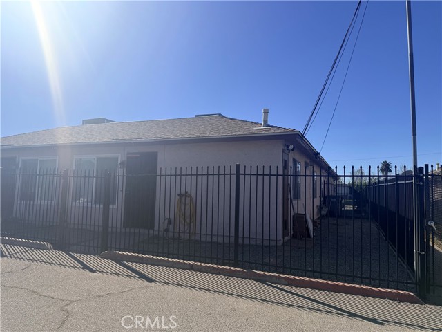 Image 1 of 13 For 526 Greystone  3