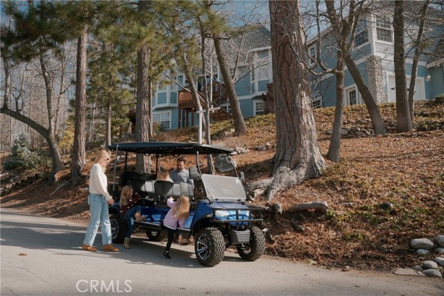 Detail Gallery Image 27 of 37 For 28537 North Shore, Lake Arrowhead,  CA 92352 - 4 Beds | 4/1 Baths