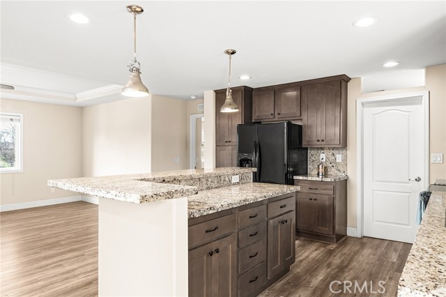 Detail Gallery Image 9 of 47 For 8606 Skyway, Paradise,  CA 95969 - 3 Beds | 2 Baths