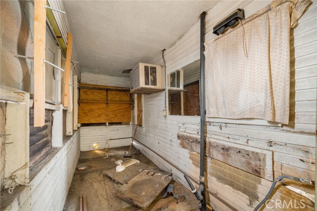 Detail Gallery Image 16 of 18 For 1822 W 4th, Santa Ana,  CA 92703 - 3 Beds | 1 Baths