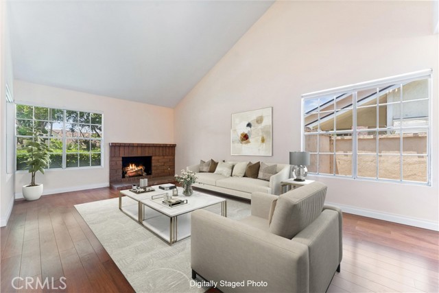 44 W Yale, Irvine CA: https://media.crmls.org/medias/b1b029be-d679-4f35-bd60-96d12a03f789.jpg