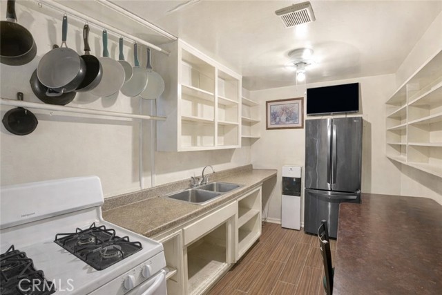 Detail Gallery Image 20 of 23 For 659 S 7th St, Colton,  CA 92324 - 4 Beds | 2 Baths