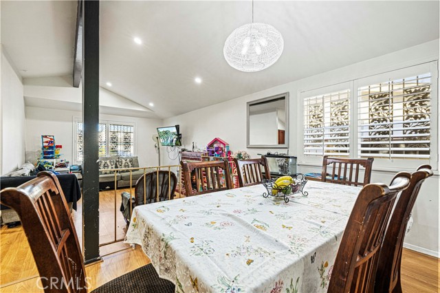 Detail Gallery Image 6 of 24 For 9689 Kewen Avenue, Pacoima,  CA 91331 - 4 Beds | 2 Baths