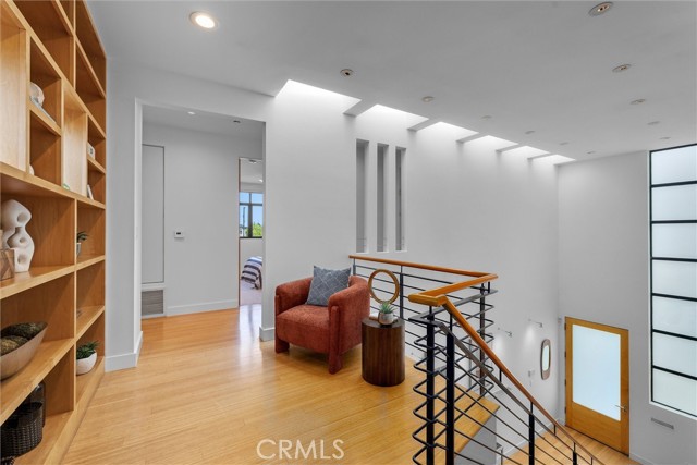 Detail Gallery Image 29 of 51 For 1635 19th St, Manhattan Beach,  CA 90266 - 6 Beds | 4 Baths