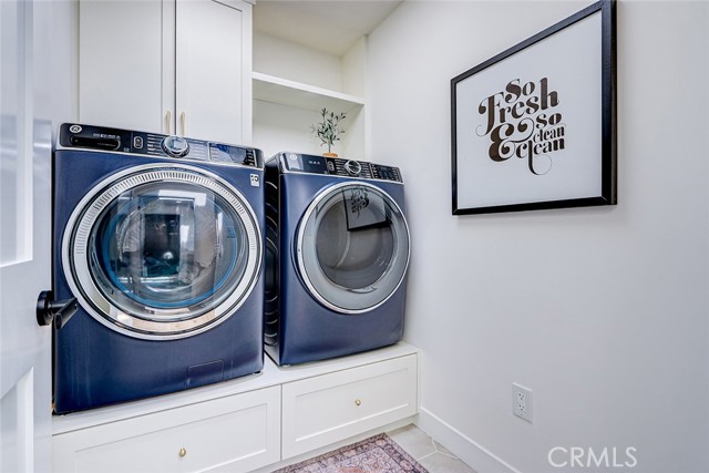 2607 Maple Avenue, Manhattan Beach, California 90266, 5 Bedrooms Bedrooms, ,4 BathroomsBathrooms,Residential,Sold,Maple,SB25178623