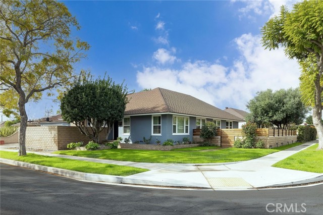 5744 E Conant St, Long Beach, CA 90808