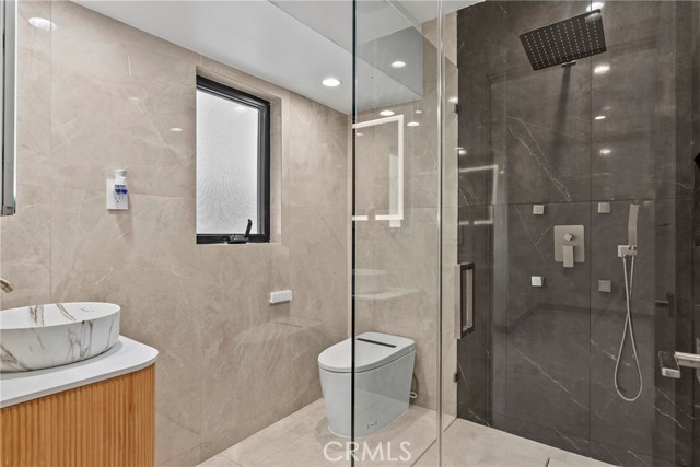 Detail Gallery Image 27 of 37 For 14242 Hortense, Sherman Oaks,  CA 91423 - 4 Beds | 4 Baths