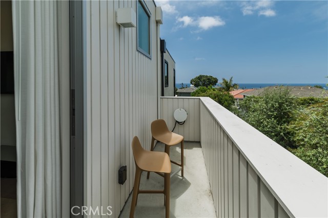 68 E F Street, Encinitas CA: https://media.crmls.org/medias/b1b4199c-2a52-47c3-b482-155d35bf2f3d.jpg