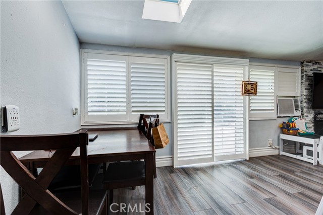 Detail Gallery Image 5 of 18 For 275 Celia, Pomona,  CA 91768 - 4 Beds | 2 Baths