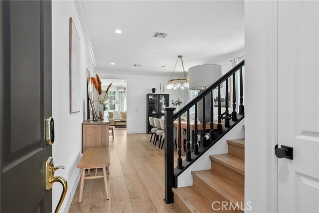 24229 La Montura Drive, Valencia CA: https://media.crmls.org/medias/b1b52672-7f06-4324-9303-43cc35593ff2.jpg