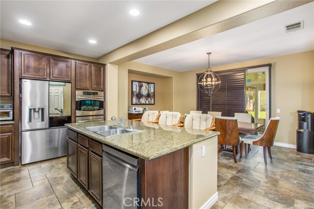 Detail Gallery Image 11 of 39 For 36853 Bay Hill Dr, Beaumont,  CA 92223 - 3 Beds | 2/1 Baths