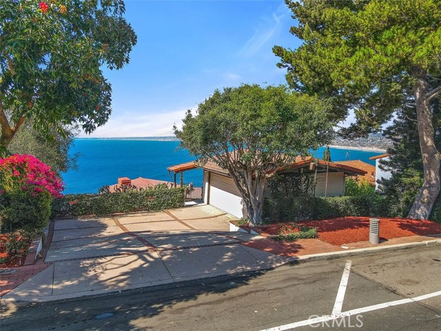 621 Palos Verdes Drive, Palos Verdes Estates, California 90274, 3 Bedrooms Bedrooms, ,3 BathroomsBathrooms,Residential,Sold,Palos Verdes,PV22172337