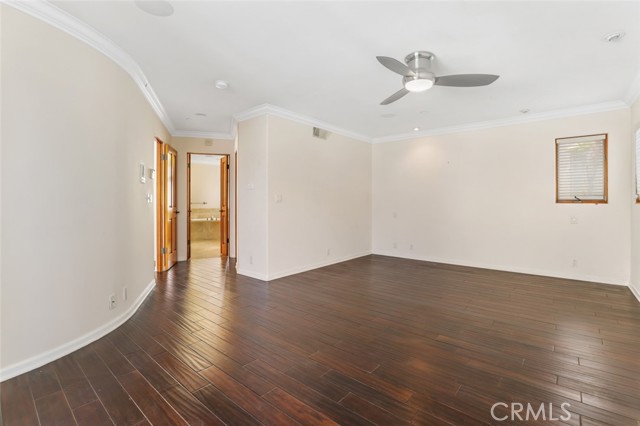 209 Crest Drive, Manhattan Beach CA: https://media.crmls.org/medias/b1b5765b-81e3-45d2-9db8-38401ec6f088.jpg