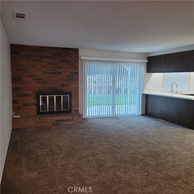 Detail Gallery Image 3 of 12 For 11251 Sweetwater Dr, Riverside,  CA 92505 - 3 Beds | 2 Baths