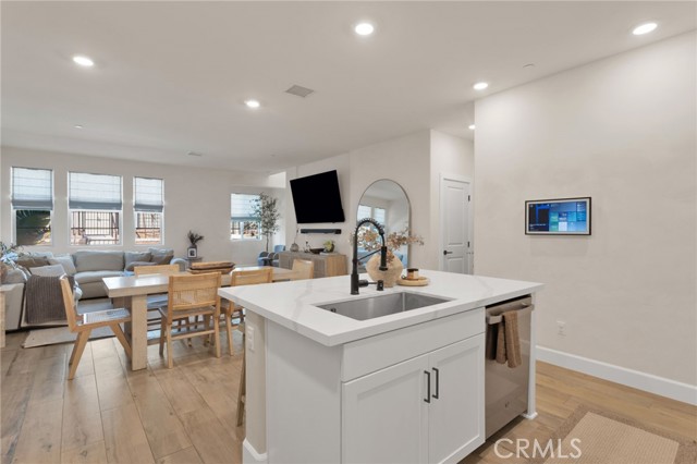 5604 Altamura Way, Fontana CA: https://media.crmls.org/medias/b1b5d6f7-f554-4725-a722-f61eb0a252fe.jpg