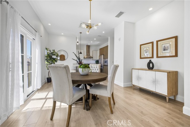 Detail Gallery Image 9 of 22 For 168 S Sierra Madre Blvd. #301,  Pasadena,  CA 91107 - 3 Beds | 2 Baths