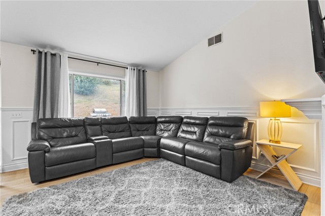 Detail Gallery Image 17 of 47 For 32009 Bourges, Lake Elsinore,  CA 92530 - 3 Beds | 2 Baths