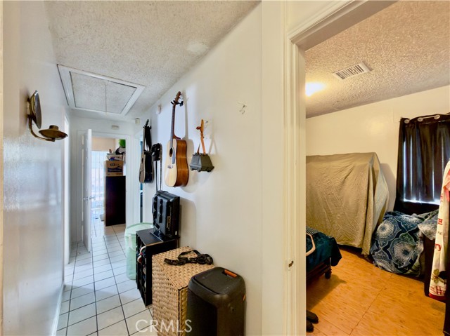 Detail Gallery Image 19 of 38 For 5654 Stansbury, Van Nuys,  CA 91401 - 2 Beds | 2 Baths
