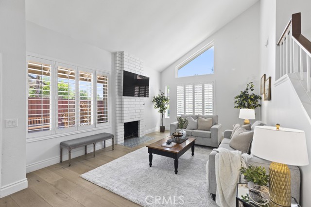 836 Via Alameda, San Dimas CA: https://media.crmls.org/medias/b1b6c40d-4526-43d1-abcb-e6cc80b2dc47.jpg