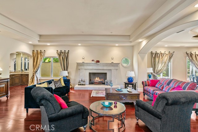 5 Ebony Glade, Laguna Niguel CA: https://media.crmls.org/medias/b1b6fdbe-a65c-403d-bcf4-ae894d5c18da.jpg