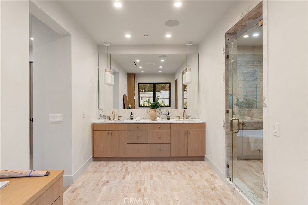 B1B70258 F024 4017 Bee3 824Bbd64D228 17012 Escalon Drive, Encino, Ca 91436 &Lt;Span Style='BackgroundColor:transparent;Padding:0Px;'&Gt; &Lt;Small&Gt; &Lt;I&Gt; &Lt;/I&Gt; &Lt;/Small&Gt;&Lt;/Span&Gt;