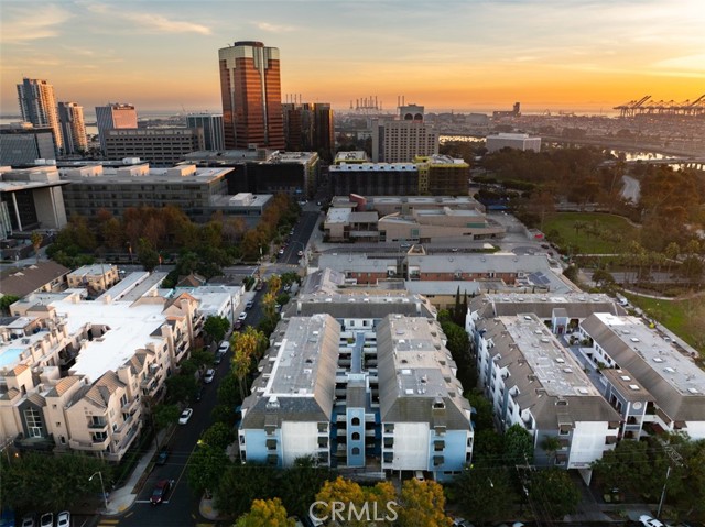 Detail Gallery Image 16 of 21 For 720 W 4th #110,  Long Beach,  CA 90802 - 1 Beds | 2 Baths