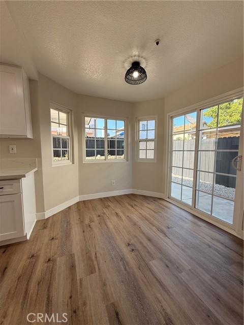 Detail Gallery Image 10 of 19 For 17020 Micallef St, Fontana,  CA 92336 - 4 Beds | 2/1 Baths