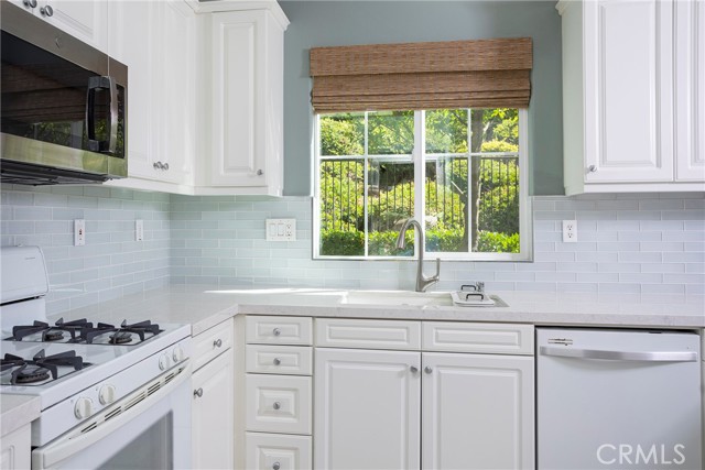 Detail Gallery Image 7 of 27 For 57 Fieldhouse, Ladera Ranch,  CA 92694 - 3 Beds | 2/1 Baths