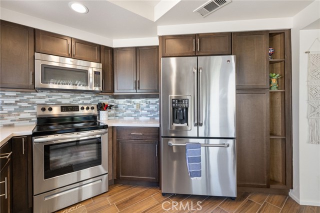 41961 Preston Trail, Palm Desert CA: https://media.crmls.org/medias/b1b8396d-68dd-4c4a-9692-e5f6e51aa1c2.jpg