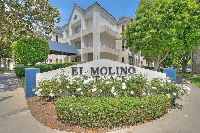 Detail Gallery Image 1 of 51 For 300 N El Molino Ave #118,  Pasadena,  CA 91101 - 2 Beds | 2 Baths