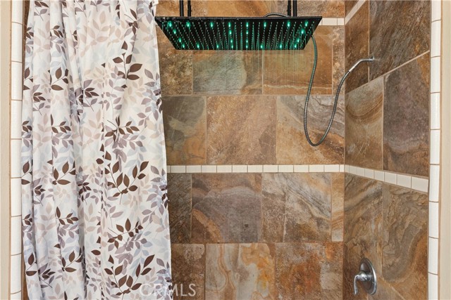 Detail Gallery Image 19 of 32 For 19894 Mountain Meadows South, Hidden Valley Lake,  CA 95467 - 2 Beds | 2 Baths