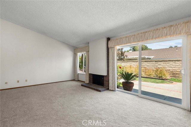 25530 Meadow Mont Street, Valencia CA: https://media.crmls.org/medias/b1b87ae6-055a-496f-b02f-c2a5b6f4615c.jpg