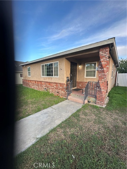 Detail Gallery Image 3 of 21 For 404 Sievers Ave, Brea,  CA 92821 - 2 Beds | 1 Baths