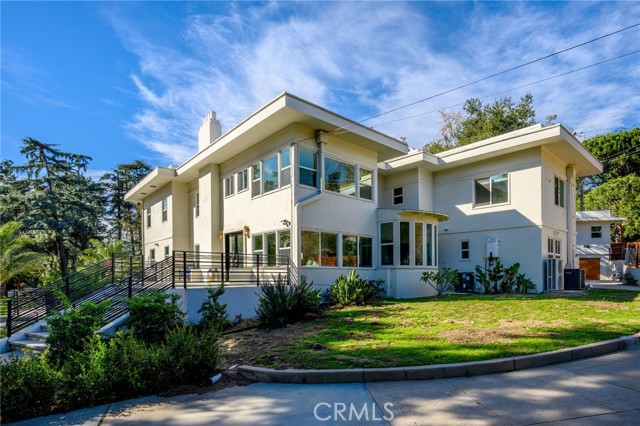 Detail Gallery Image 61 of 70 For 2065 E Altadena, Altadena,  CA 91001 - 7 Beds | 9 Baths