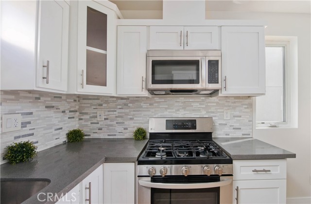 Detail Gallery Image 7 of 19 For 635 N Harvard Bld #635.50,  Los Angeles,  CA 90004 - 2 Beds | 1 Baths