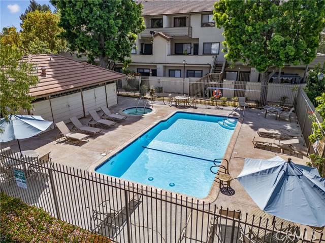 Detail Gallery Image 33 of 36 For 158 Maegan #9,  Thousand Oaks,  CA 91362 - 3 Beds | 2/1 Baths